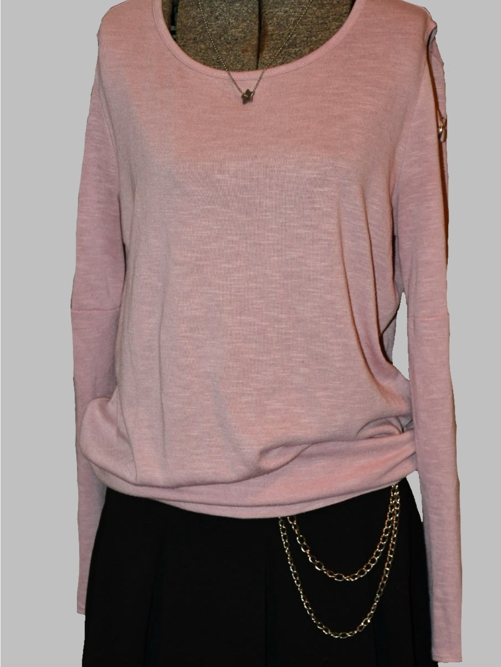 A. Byer Light Pink Long Sleeve Scoop Neck Top